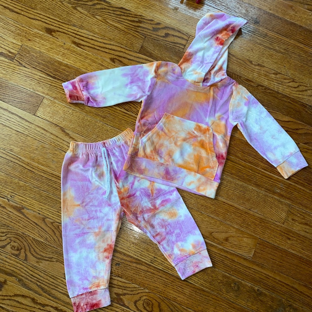 Two piece set tie-dye joggers